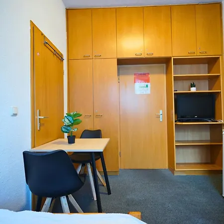 Gasthuette Pensión Eisenhüttenstadt