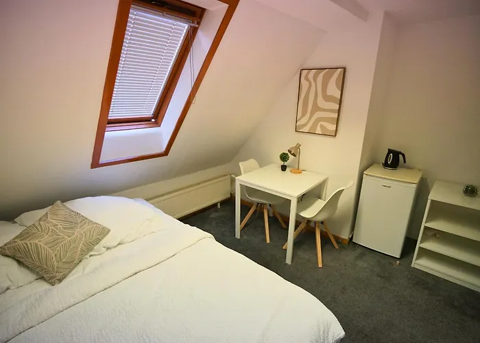 Gasthuette Pensión *