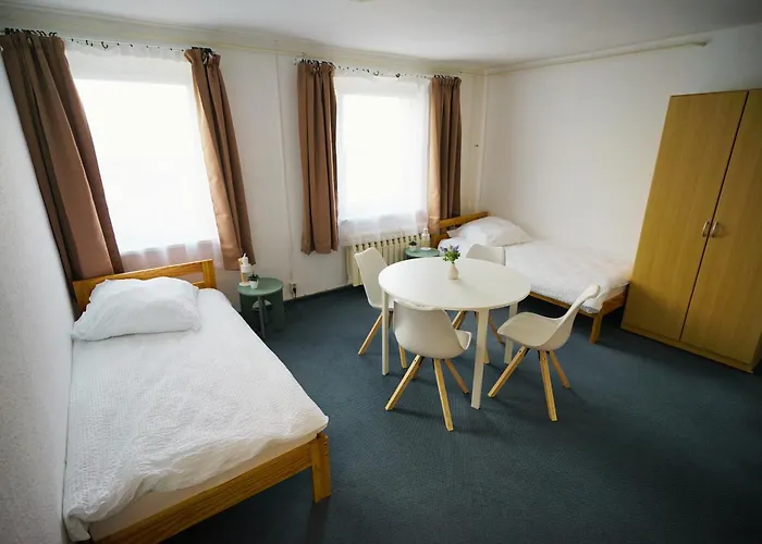 Gasthuette Pensión *